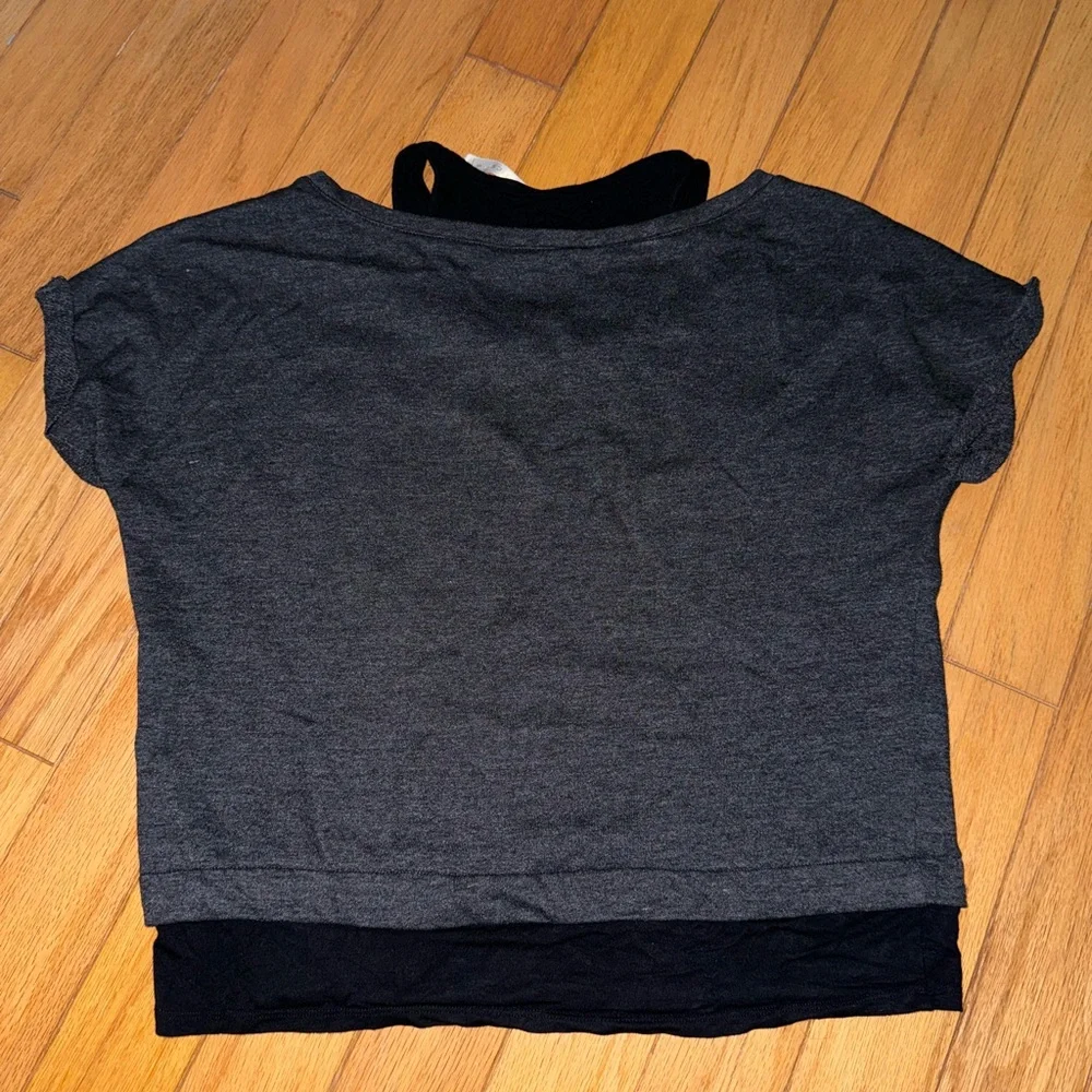Fabletics small top - Picture 2 of 3